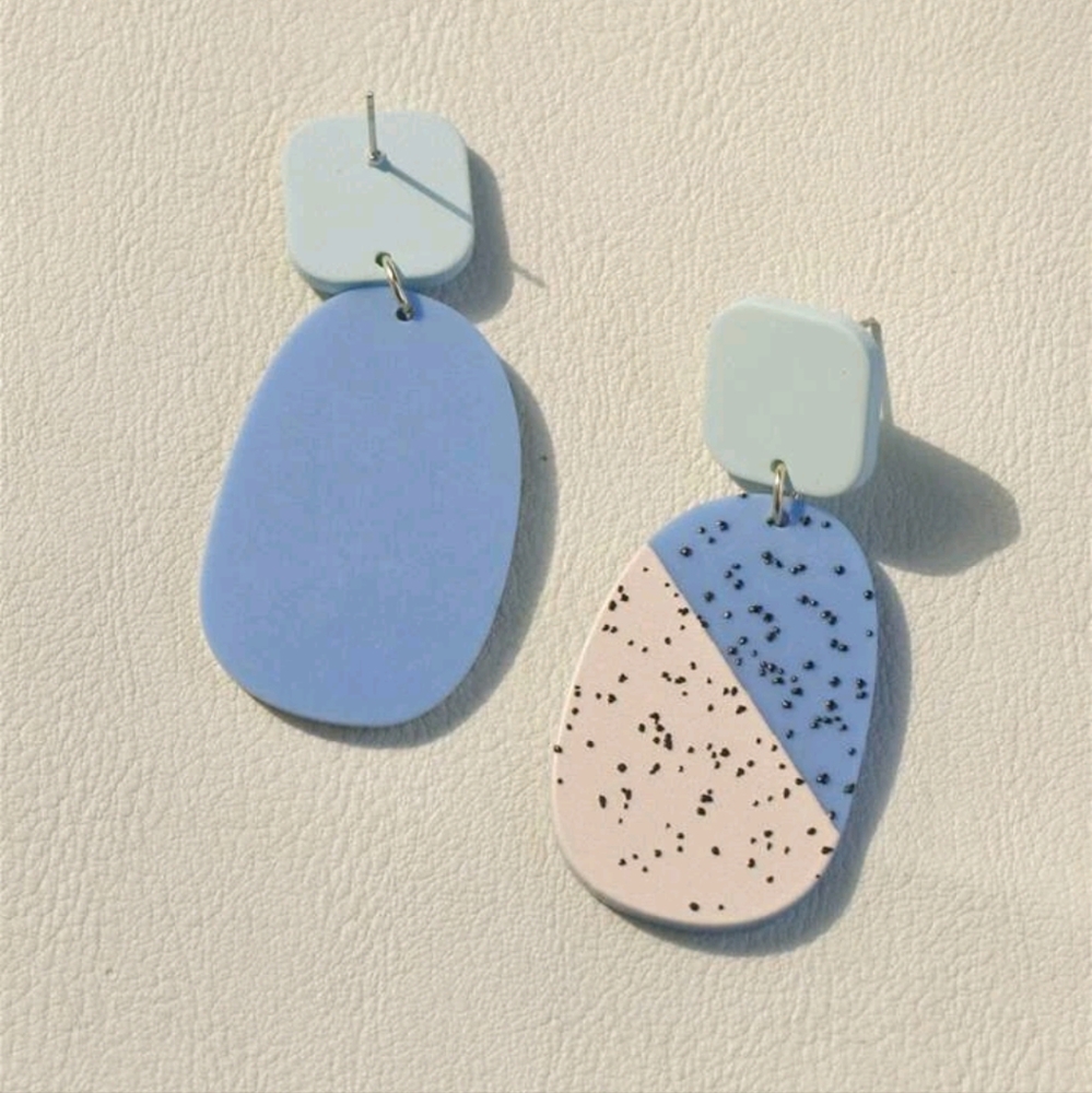 🍉5 for $25* Retro Paint Splatter Earrings - Picture 2 of 3